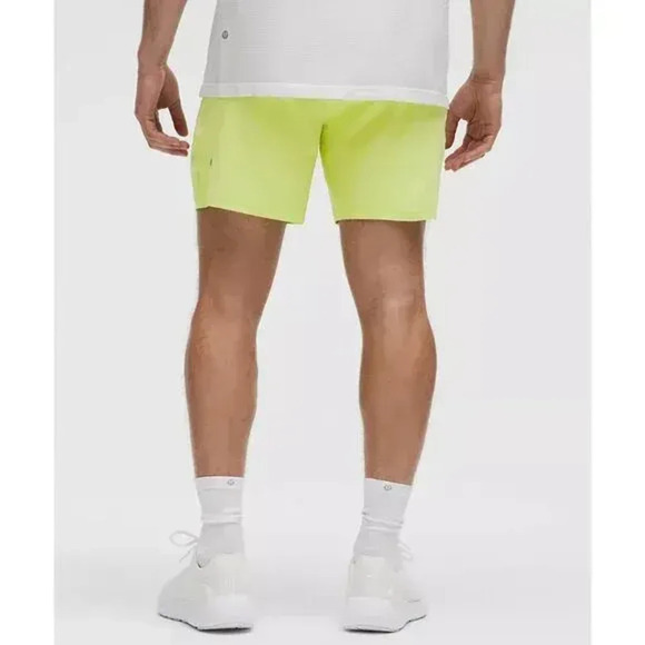 NWT Lululemon Pace Breaker Linerless Short 5" - Size L - MSRP $68 - Picture 2 of 4